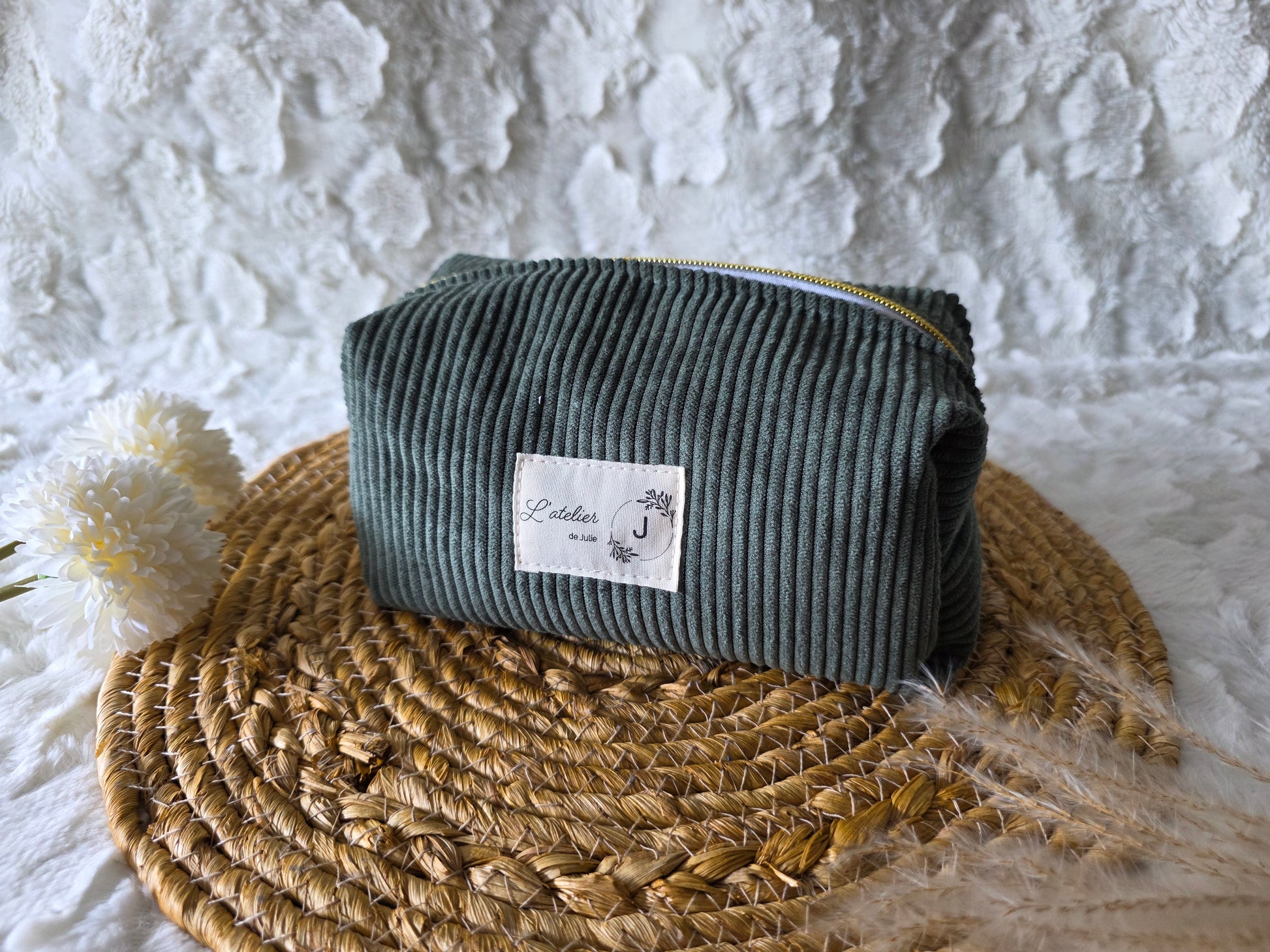 Trousse carrée (taille moyenne) - en stock