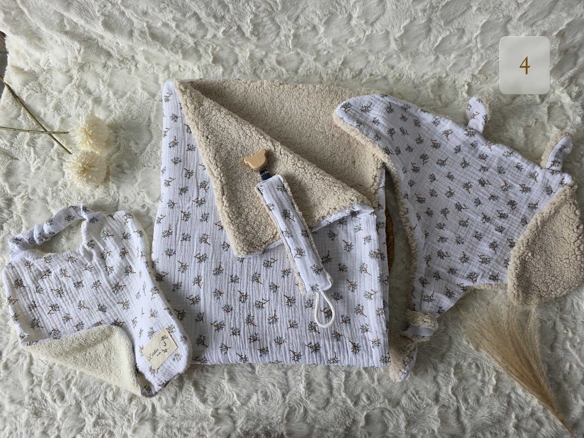 Ensembles pour bébés et enfants - en stock