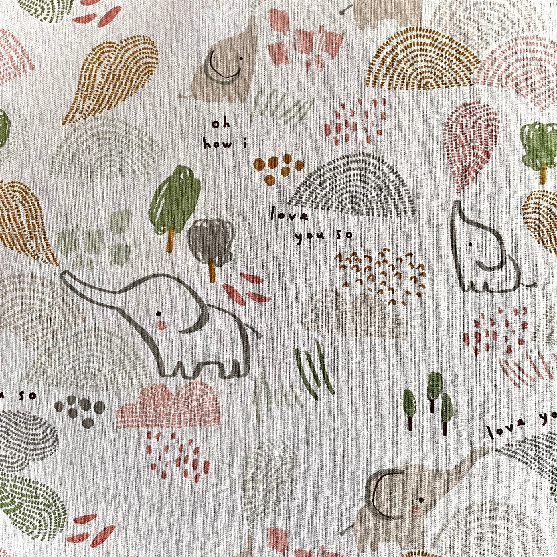 Bavoirs élastiqués